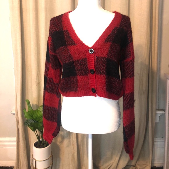 Wild Fable Cropped Cardigan Women/'s Size Medium Plaid Button Red Black New NWT